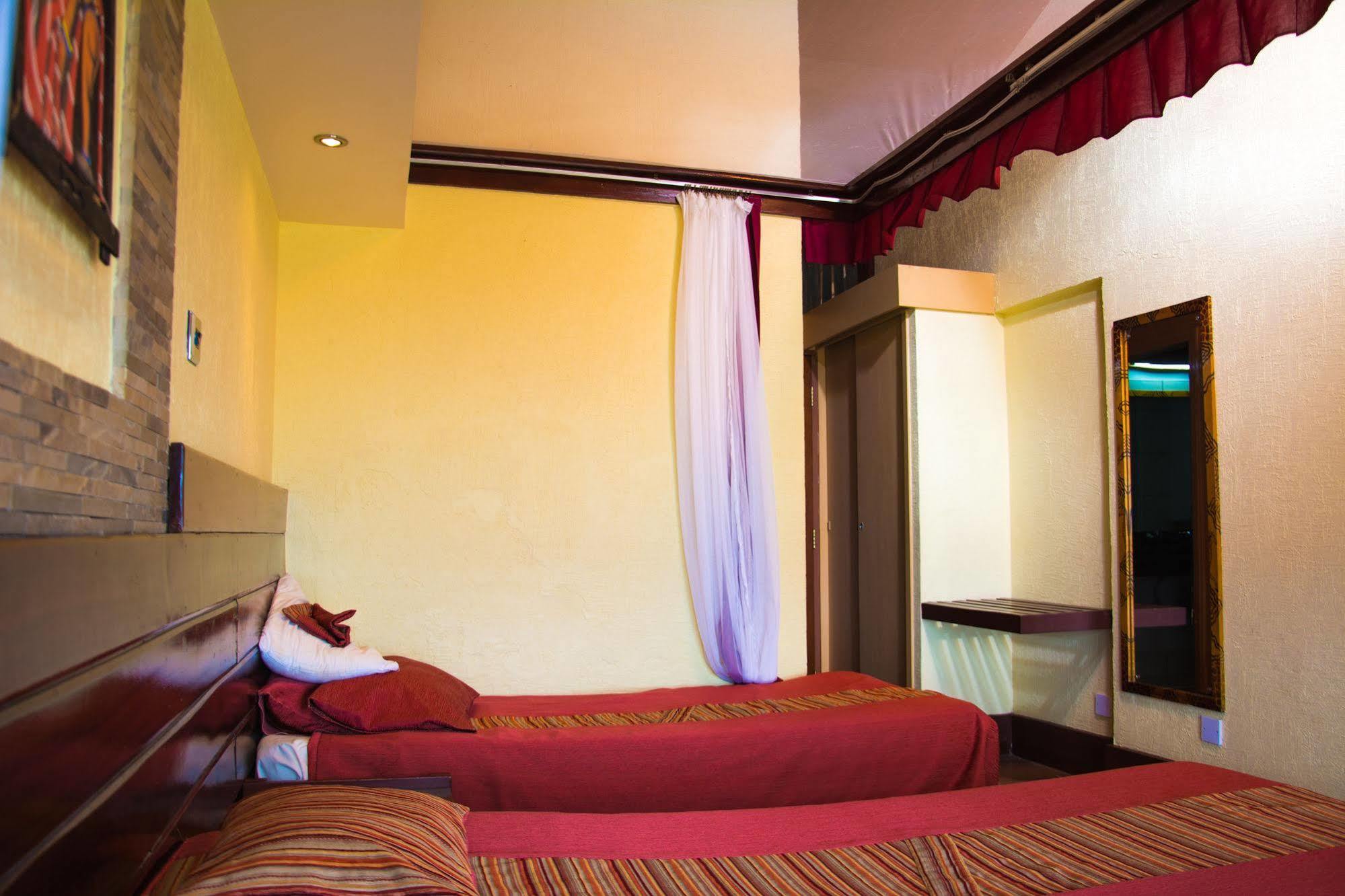 Voi Safari Lodge Exterior photo